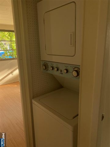 600 - 127 PULIS Avenue, Mahwah, NJ 07430