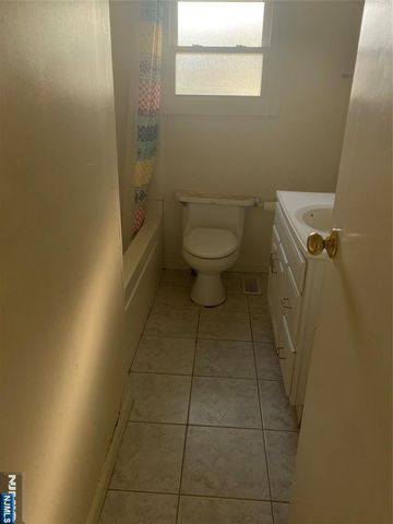 600 - 127 PULIS Avenue, Mahwah, NJ 07430