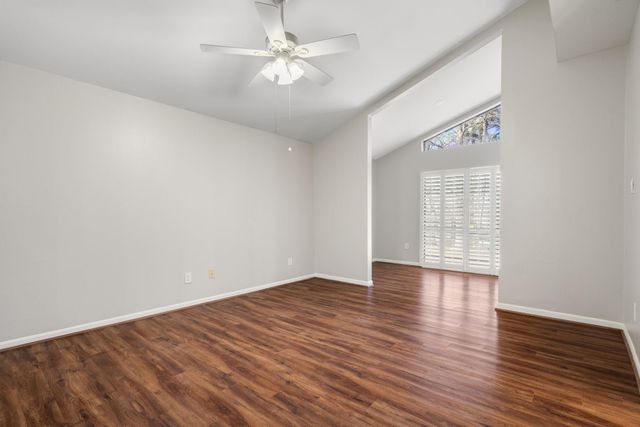 64 April Village, Montgomery, TX 77356