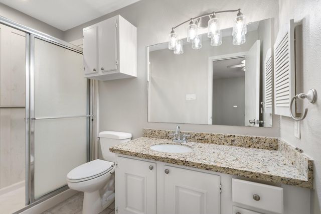 64 April Village, Montgomery, TX 77356