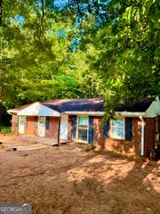 315 Woodridge Circle, Athens, GA 30601
