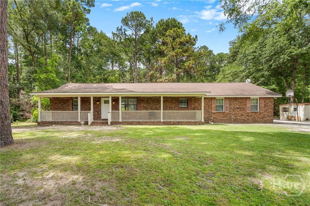Image 1 of property listing at 116 Oak Street, Rincon, GA 31326