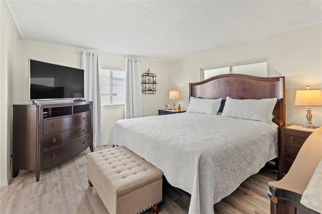 5619 BAYSHORE ROAD 240, Palmetto, FL 34221