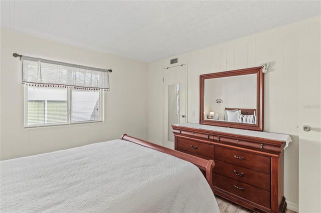 5619 BAYSHORE ROAD 240, Palmetto, FL 34221