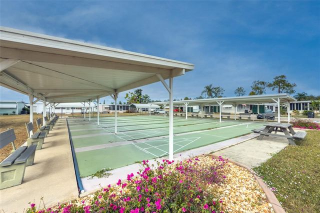 5619 BAYSHORE ROAD 240, Palmetto, FL 34221