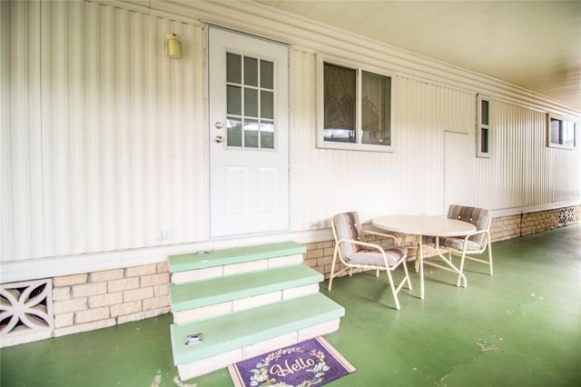 5619 BAYSHORE ROAD 240, Palmetto, FL 34221