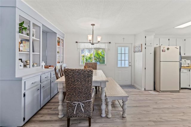 5619 BAYSHORE ROAD 240, Palmetto, FL 34221