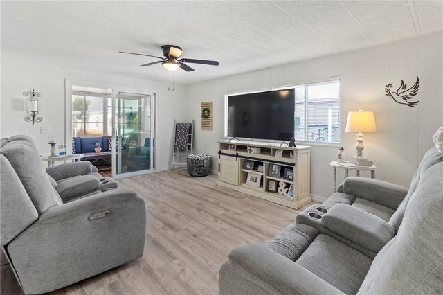 5619 BAYSHORE ROAD 240, Palmetto, FL 34221