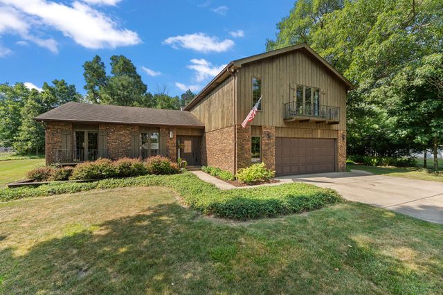 13711 Lantern Drive, St. John, IN 46373