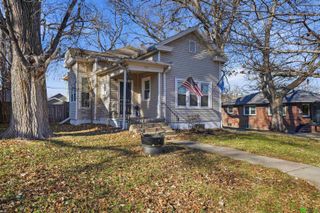 1551 N 32nd Street, Lincoln, NE 68503