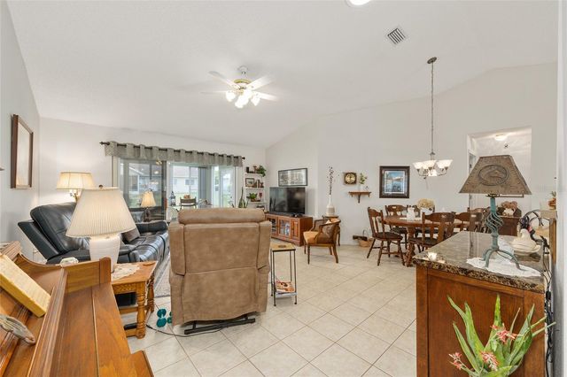 5046 NW 21ST LOOP, Ocala, FL 34482