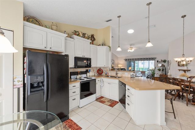 5046 NW 21ST LOOP, Ocala, FL 34482