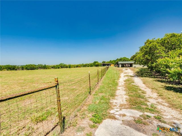 7700 Fm 1339 Road, Kingsbury, TX 78638
