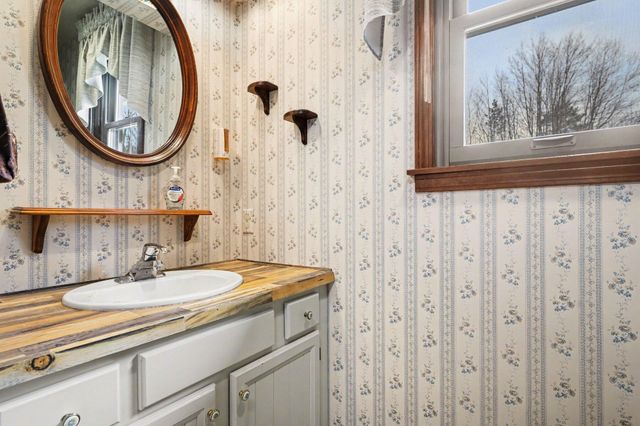 7337 E Sternberg Road, Sullivan Twp, MI 49448