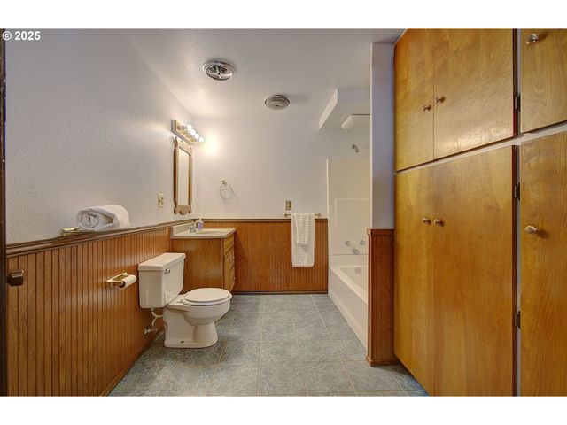 32320 Ne AMMETER Rd, Washougal, WA 98671