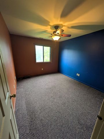 2013 Laura Lane, Chesterton, IN 46304