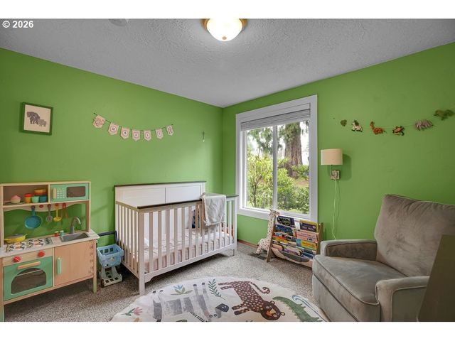 5124 Se APPENINE Way, Milwaukie, OR 97222