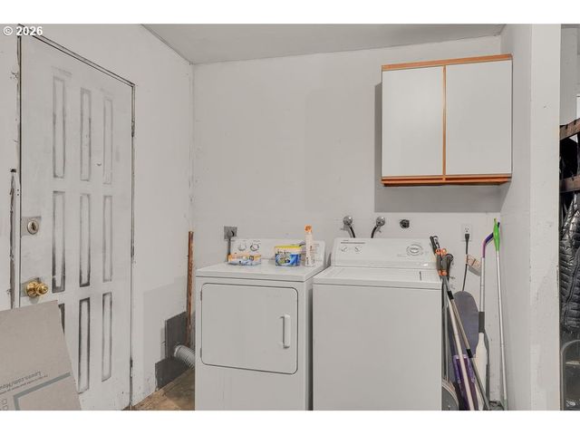 5124 Se APPENINE Way, Milwaukie, OR 97222