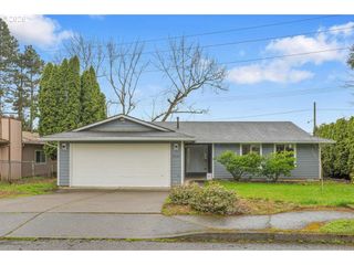 5124 Se APPENINE Way, Milwaukie, OR 97222