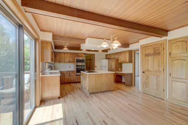 18925 26th Avenue N, Plymouth, MN 55447