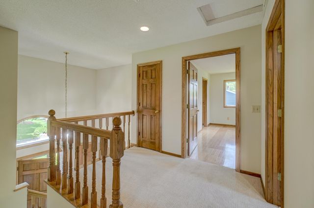 18925 26th Avenue N, Plymouth, MN 55447