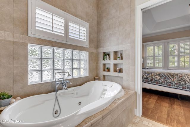521 S Peninsula Avenue, New Smyrna Beach, FL 32169