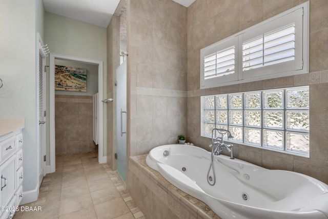 521 S Peninsula Avenue, New Smyrna Beach, FL 32169