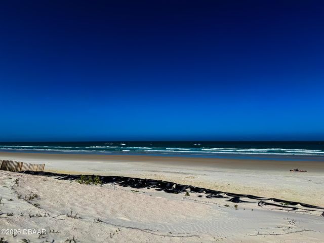 521 S Peninsula Avenue, New Smyrna Beach, FL 32169