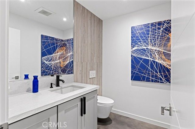 24852 Buckboard Lane, Laguna Hills, CA 92653