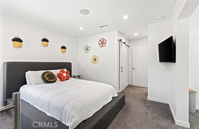 24852 Buckboard Lane, Laguna Hills, CA 92653