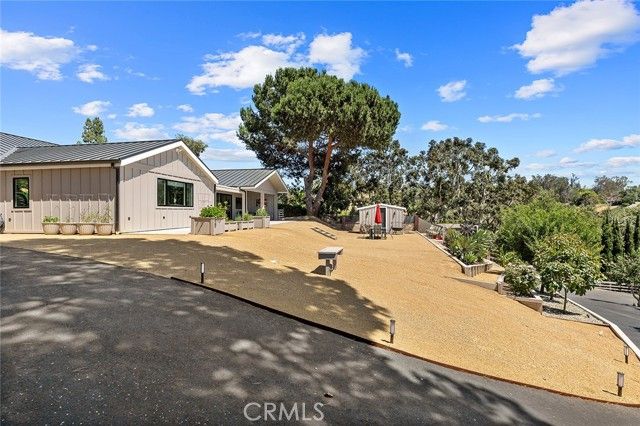 24852 Buckboard Lane, Laguna Hills, CA 92653