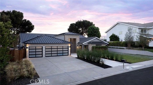 24852 Buckboard Lane, Laguna Hills, CA 92653