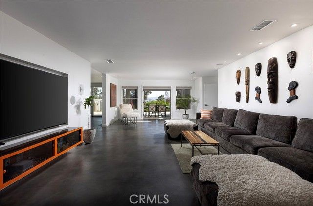 24852 Buckboard Lane, Laguna Hills, CA 92653