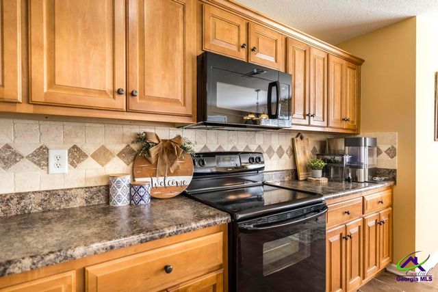 206 Staffordshire Avenue, Warner Robins, GA 31088