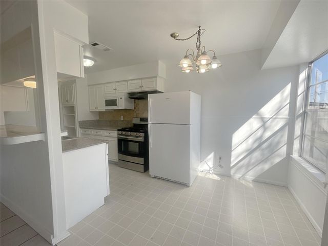 9011 Alcott Drive, Houston, TX 77080