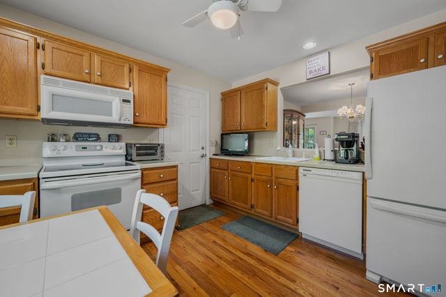 4 Bittersweet Lane 4, East Lyme, CT 06357