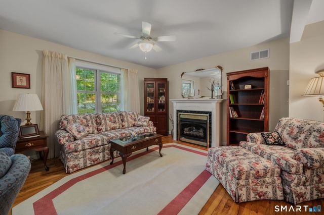 4 Bittersweet Lane 4, East Lyme, CT 06357