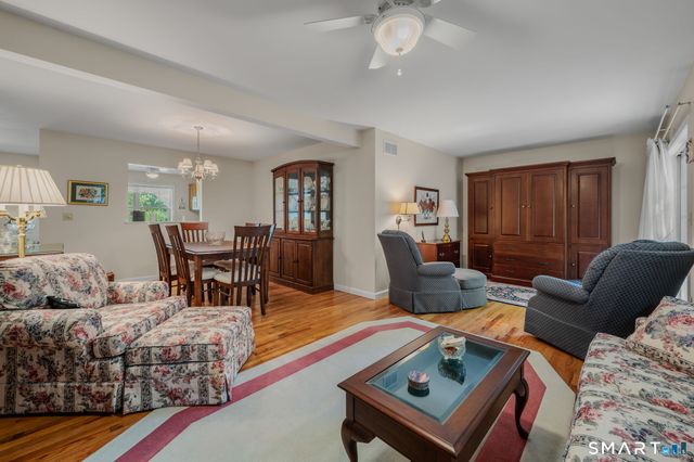 4 Bittersweet Lane 4, East Lyme, CT 06357