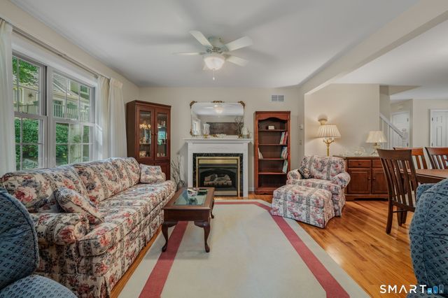 4 Bittersweet Lane 4, East Lyme, CT 06357