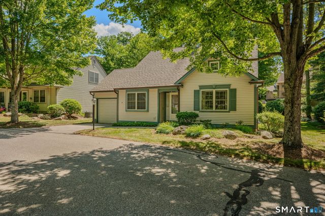 4 Bittersweet Lane 4, East Lyme, CT 06357