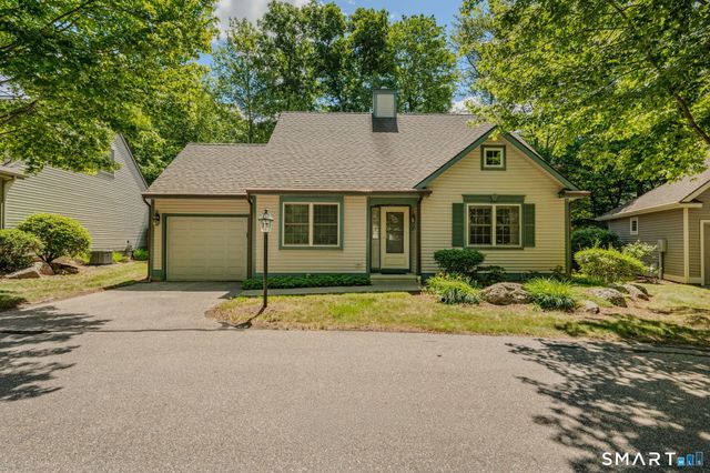 4 Bittersweet Lane 4, East Lyme, CT 06357