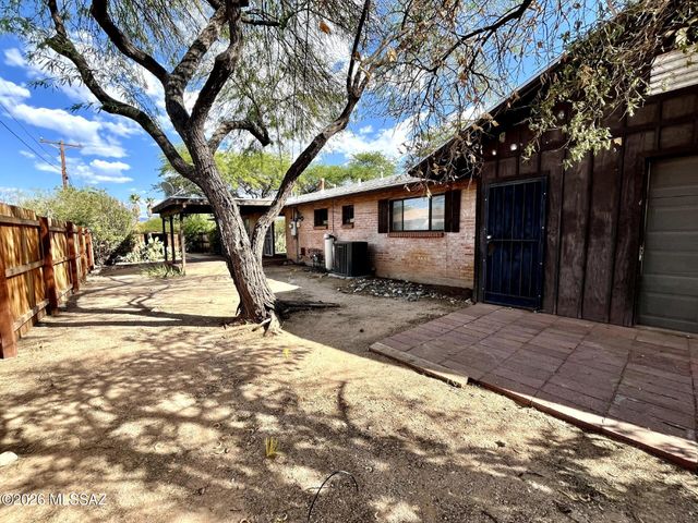 5427 E Eastland Street, Tucson, AZ 85711