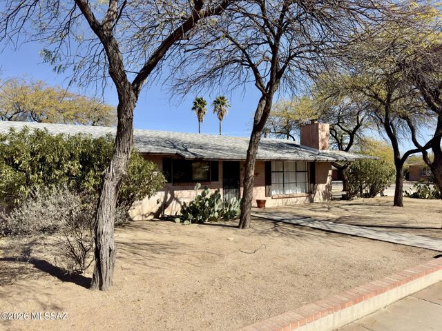 5427 E Eastland Street, Tucson, AZ 85711