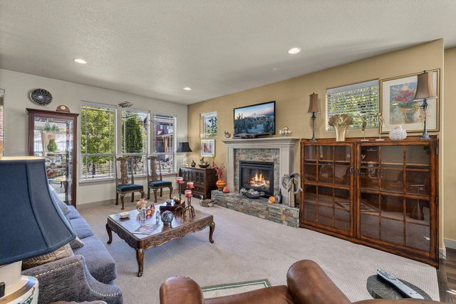 2417 NW Dorion Way, Bend, OR 97703