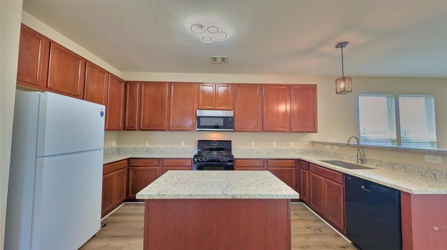 16006 Arapaho Bend Lane, Cypress, TX 77429