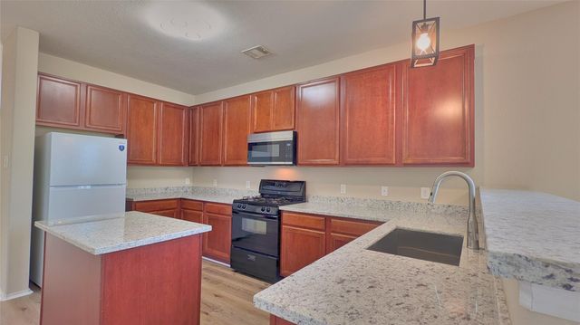 16006 Arapaho Bend Lane, Cypress, TX 77429