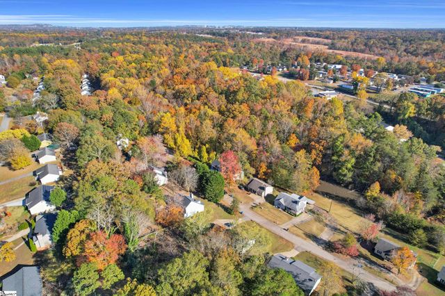 21 Shore Drive, Greenville, SC 29611