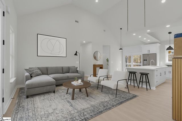 21 Shore Drive, Greenville, SC 29611