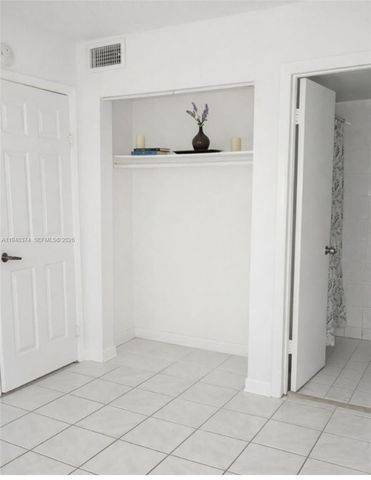 4845 NW 7th St 106-5, Miami, FL 33126