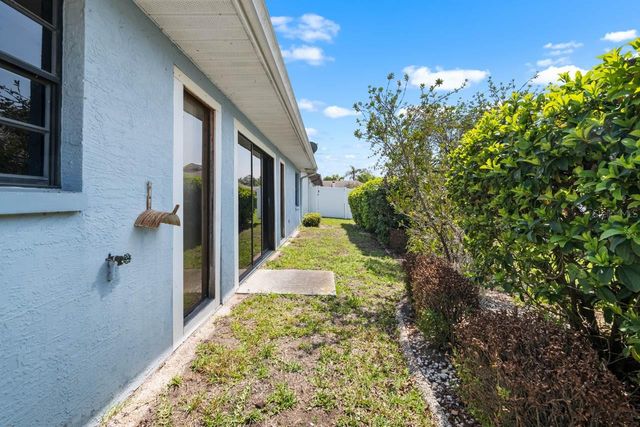 1802 BRETH COURT, Sun City Center, FL 33573